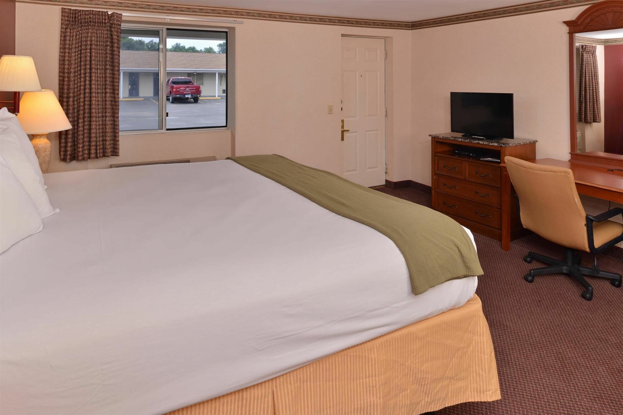 Americas Best Value Inn & Suites Wolcott Kültér fotó