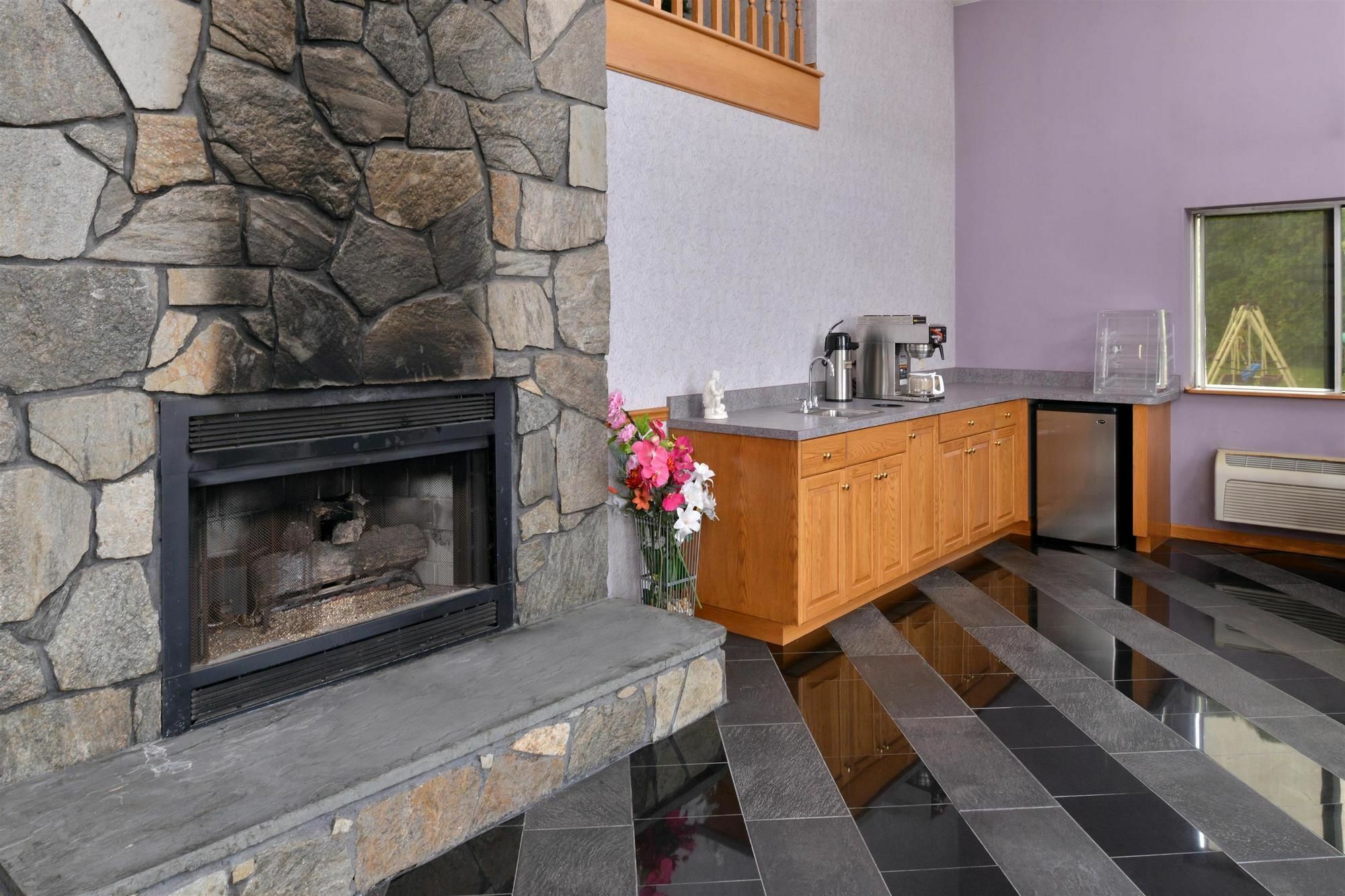 Americas Best Value Inn & Suites Wolcott Kültér fotó